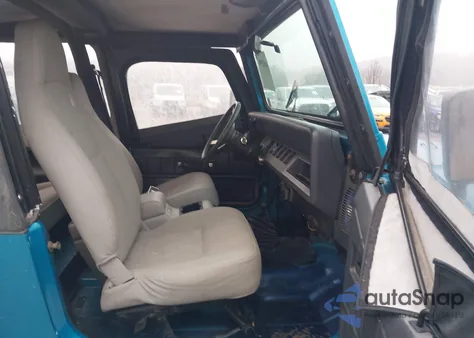 1993 Jeep Wrangler / Yj from USA, damaged, VIN 1J4FY29SXPP269766